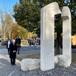 56 os megemlekezes30