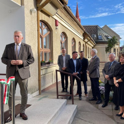 idosek vilagnapja a fenyes hazban2025