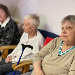 idosek vilagnapja a fenyes hazban2025