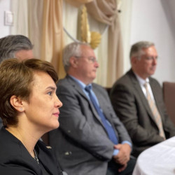 idosek vilagnapja a fenyes hazban2025