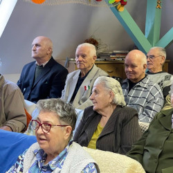 idosek vilagnapja a fenyes hazban2025