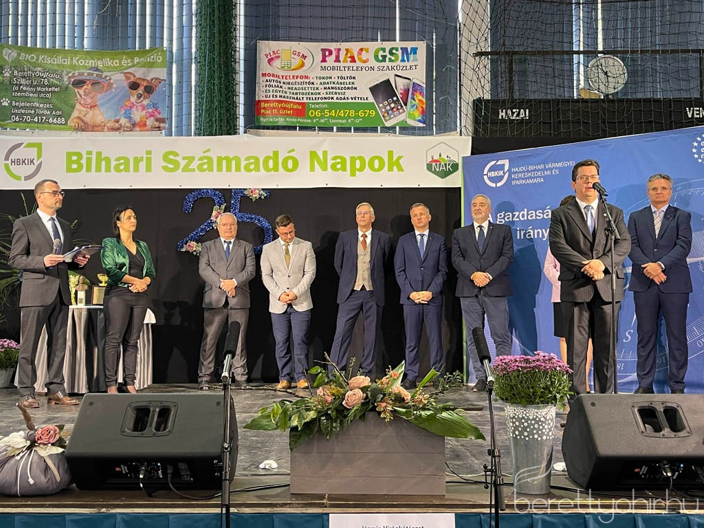 25 bihari szamado napok40 1600 1000 100 wm right bottom 100 berettyohirlogowhitepng