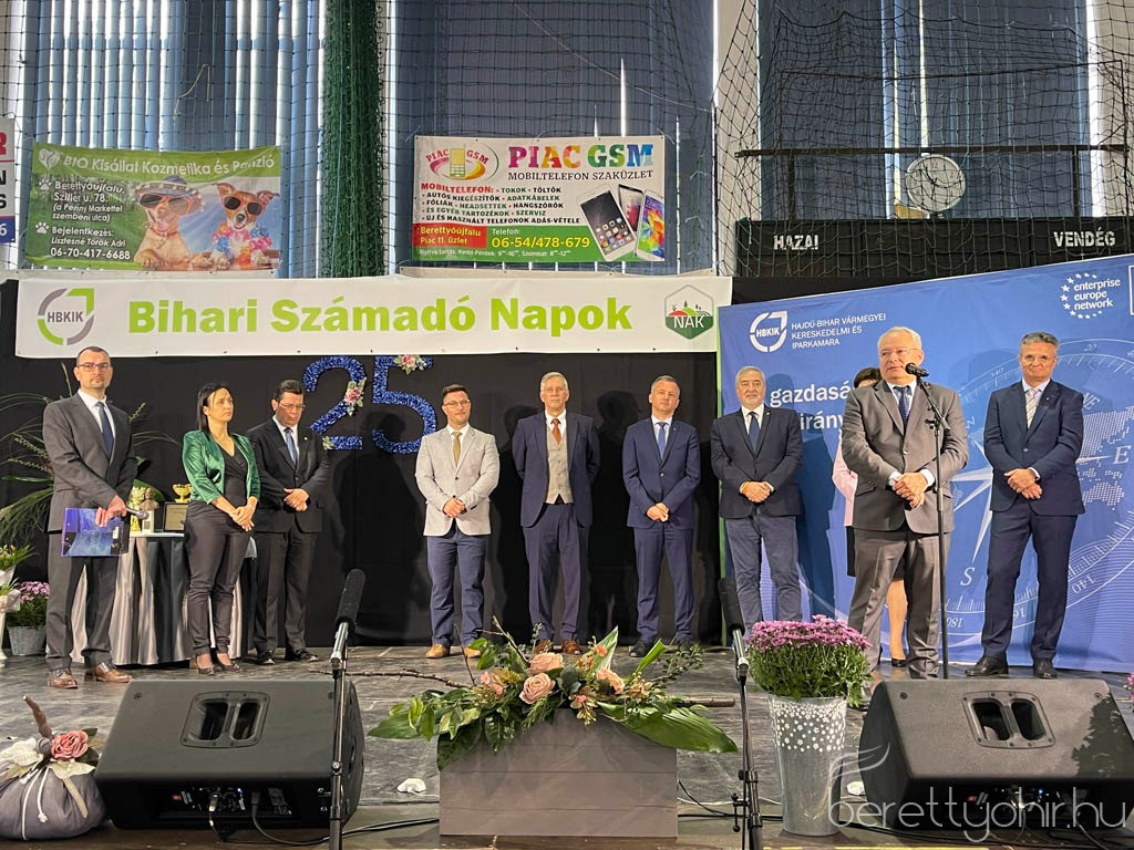 25 bihari szamado napok44 1600 1000 100 wm right bottom 100 berettyohirlogowhitepng