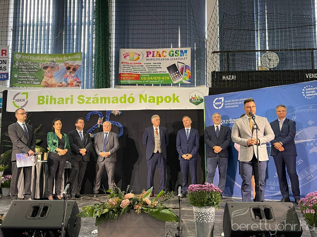 25 bihari szamado napok46 1600 1000 100 wm right bottom 100 berettyohirlogowhitepng