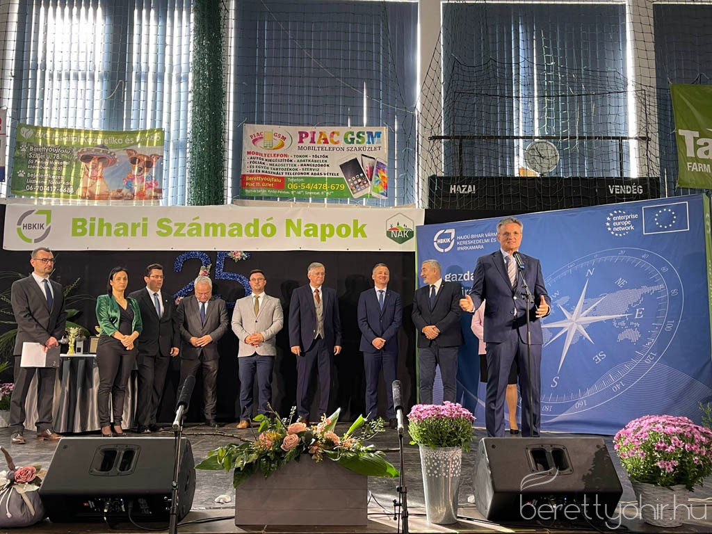 25 bihari szamado napok57 1600 1000 100 wm right bottom 100 berettyohirlogowhitepng