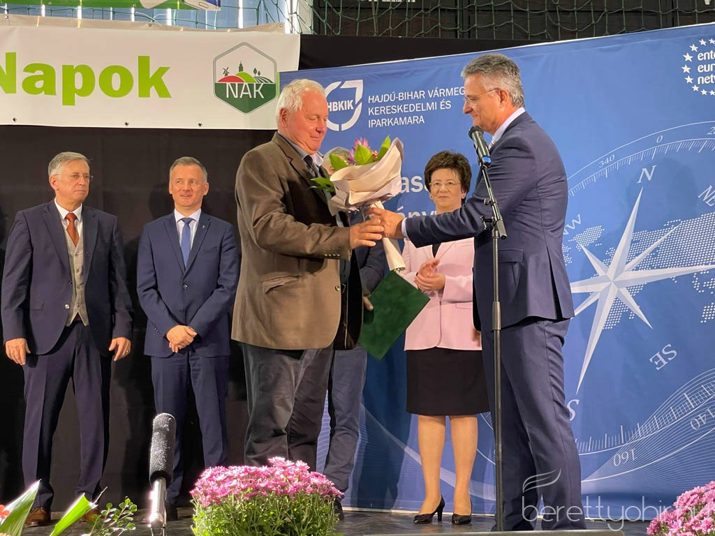 25 bihari szamado napok59 1600 1000 100 wm right bottom 100 berettyohirlogowhitepng