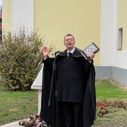 a hosokre emlekeztunk24