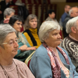 pajtaszinhazi eloadas berettyoujfaluban