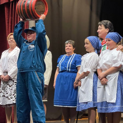 pajtaszinhazi eloadas berettyoujfaluban