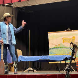 pajtaszinhazi eloadas berettyoujfaluban