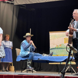 pajtaszinhazi eloadas berettyoujfaluban