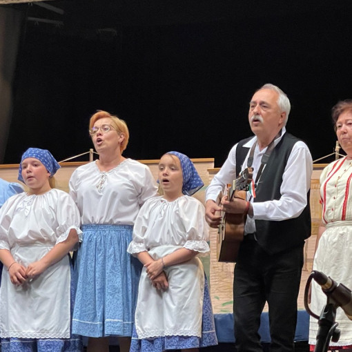 pajtaszinhazi eloadas berettyoujfaluban