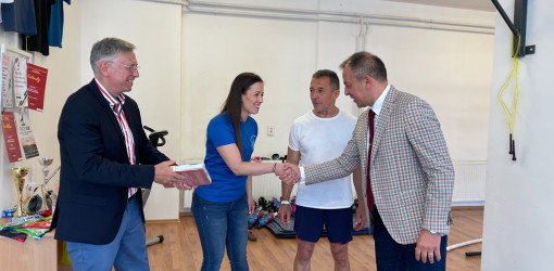 atadtak a multifunkcios termet