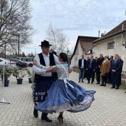 atadtak a vallalkozok hazat