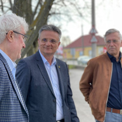 atadtak a tama buszmegallokat