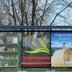 Átadták a Tama buszmegállókat