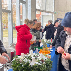 megnyilt az uj piaccsarnok18