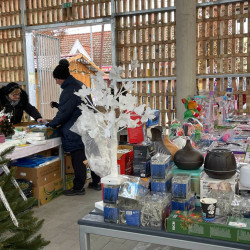 megnyilt az uj piaccsarnok46