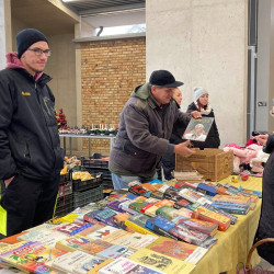 megnyilt az uj piaccsarnok53