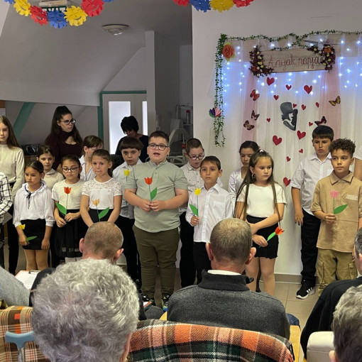 az anyakat koszontottek20