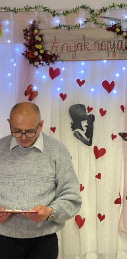 az anyakat koszontottek31