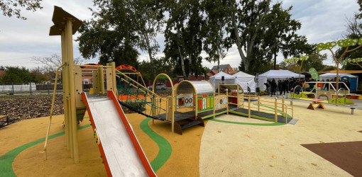 atadtak a befogado jatszoteret09