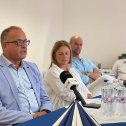 magyar furdoszovetseg elnoksegi ulese