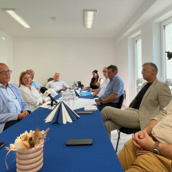 magyar furdoszovetseg elnoksegi ulese