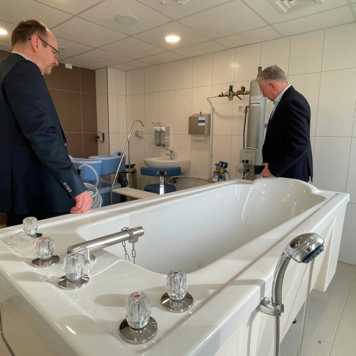 gyogyaszati reszleg atadas