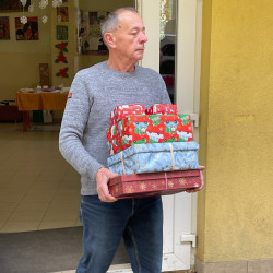 szeretetdoboz beretttyoujfalu14