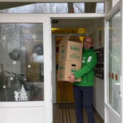 szeretetdoboz beretttyoujfalu22