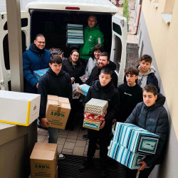 szeretetdoboz beretttyoujfalu28