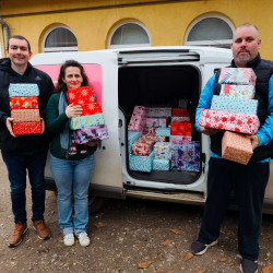 szeretetdoboz beretttyoujfalu29