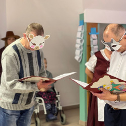 farsangi mulatsag az idosek otthonaban27