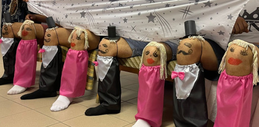 farsangi mulatsag az idosek otthonaban38