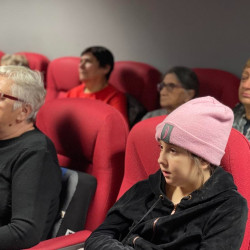 fellobbant a hit langja10