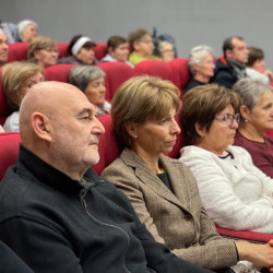 fellobbant a hit langja21