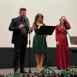 fellobbant a hit langja48