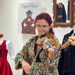 fiatal alkotok biharban