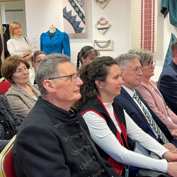 fiatal alkotok biharban