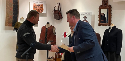 fiatal alkotok biharban