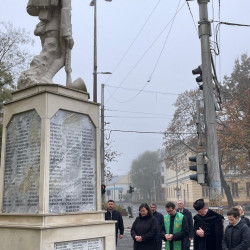 lehullottak a falevelek14