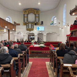 halaado istentisztelet025