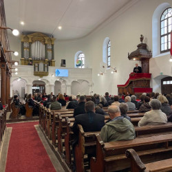 halaado istentisztelet052