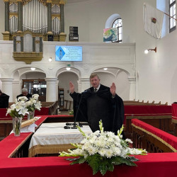 halaado istentisztelet101