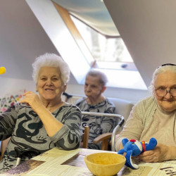 husvet az idosek otthonaban19