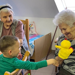 husvet az idosek otthonaban20