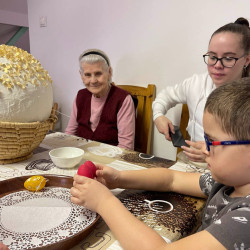 husvet az idosek otthonaban23