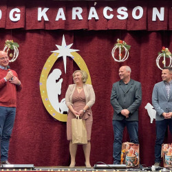 idosek karacsonyi unnepsege83