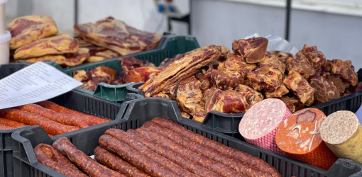 ujra tama termeloi vasar